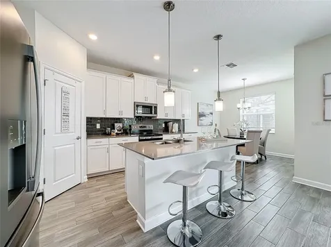 8886 Fallen Oak Drive Davenport FL 33896