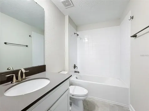 8886 Fallen Oak Drive Davenport FL 33896