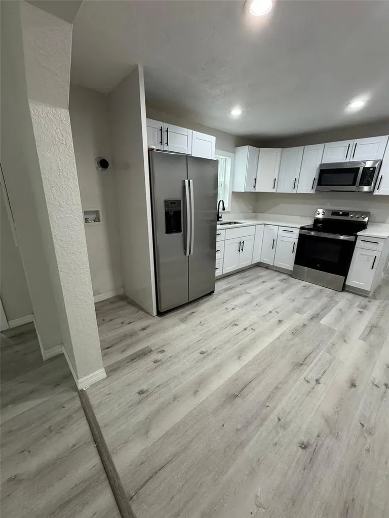 2549 Olive Avenue Lake Wales FL 33898