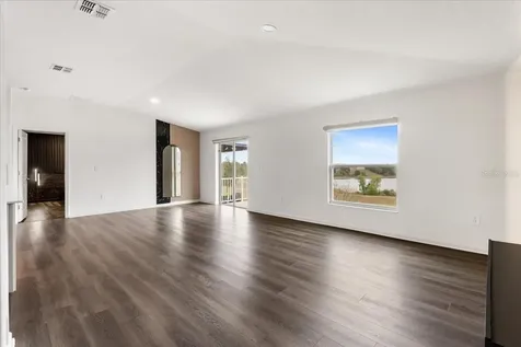 946 Laurel View Way Groveland FL 34736