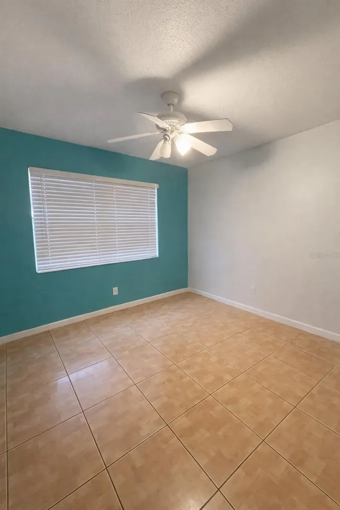 2929 W Oak Ridge Road Orlando FL 32809