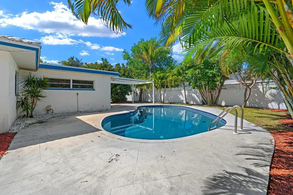 4540 Bayshore Boulevard NE St Petersburg FL 33703