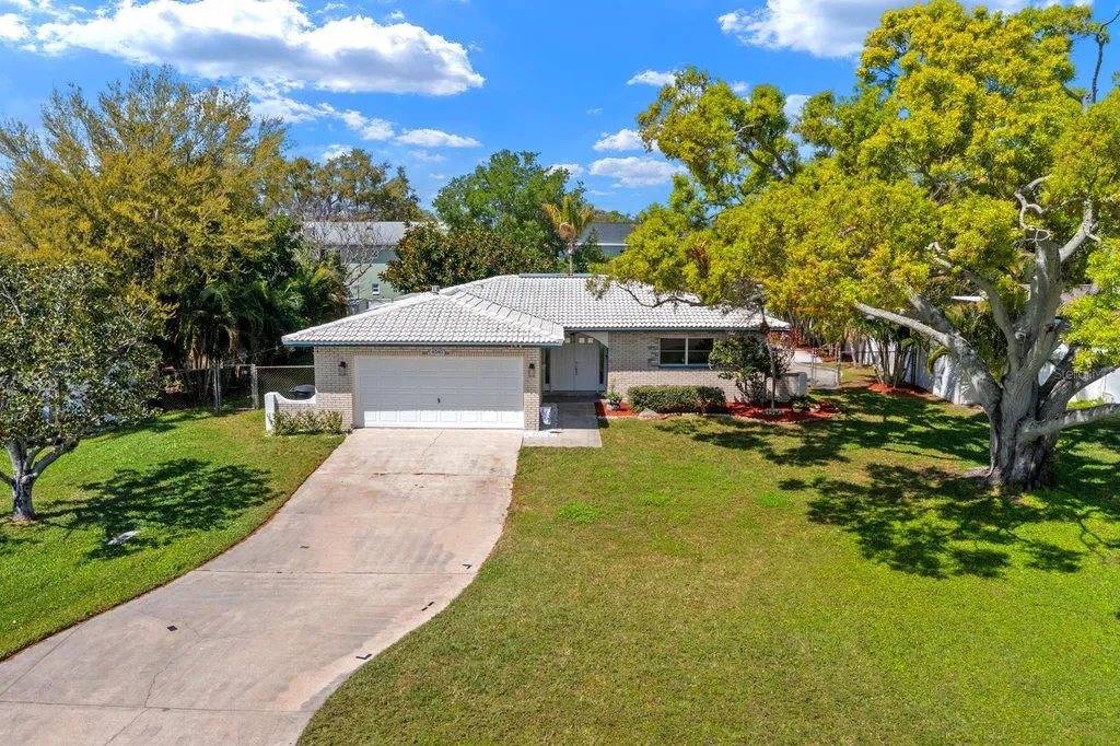 4540 Bayshore Boulevard NE St Petersburg FL 33703
