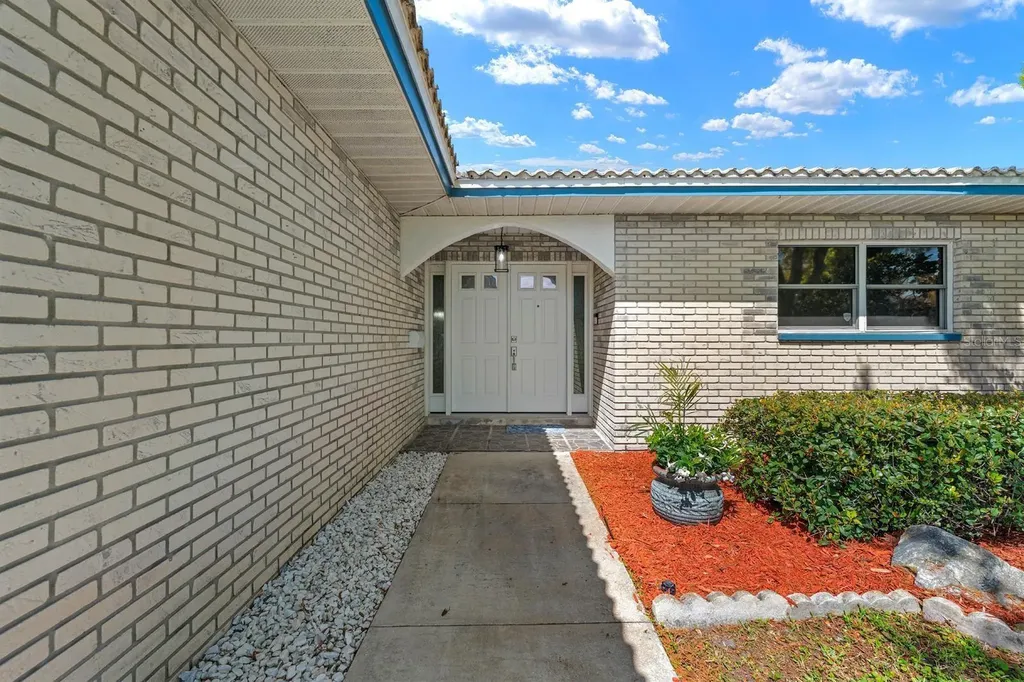 4540 Bayshore Boulevard NE St Petersburg FL 33703