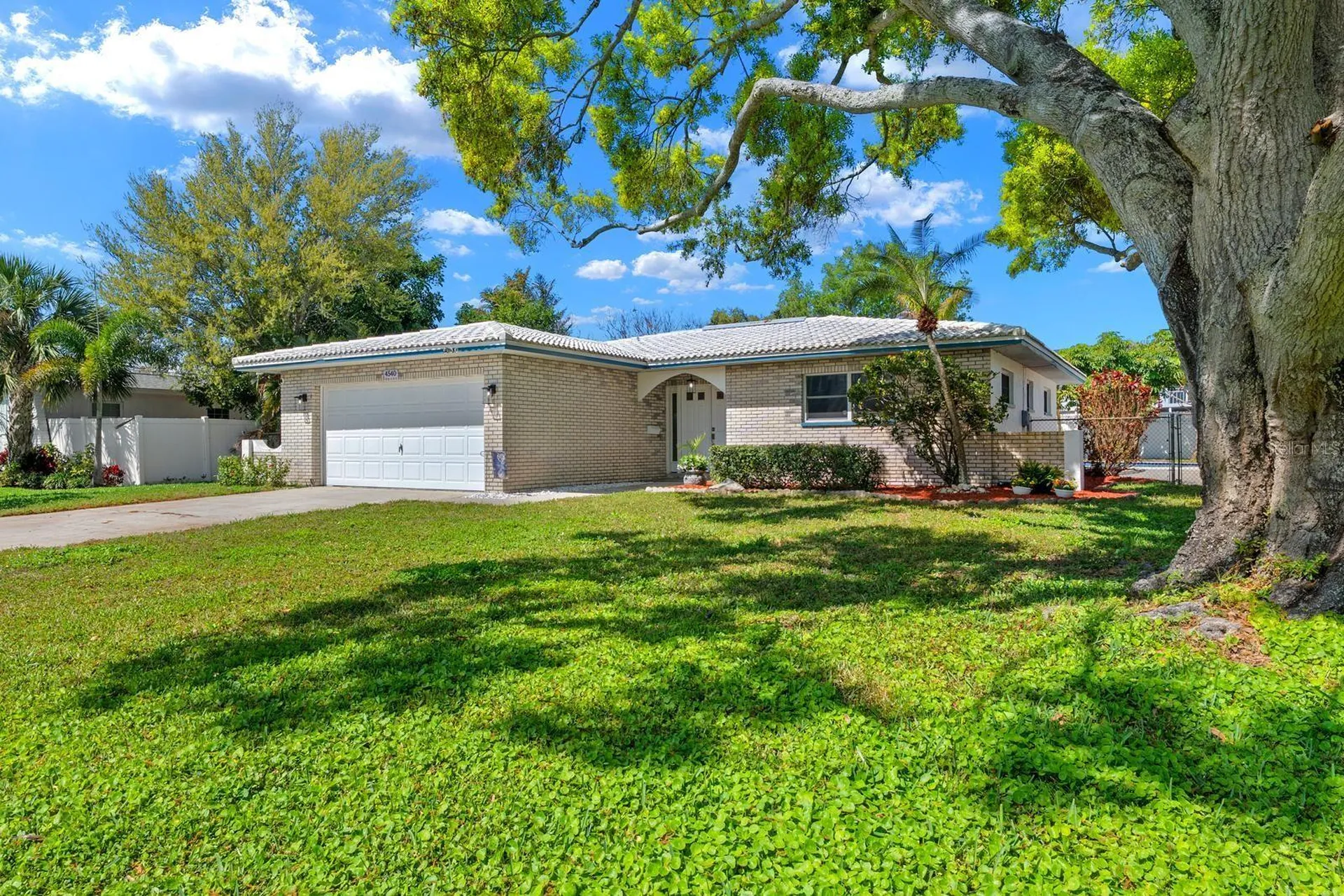 4540 Bayshore Boulevard NE St Petersburg FL 33703