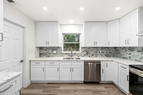 4540 Bayshore Boulevard NE St Petersburg FL 33703