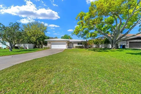4540 Bayshore Boulevard NE St Petersburg FL 33703