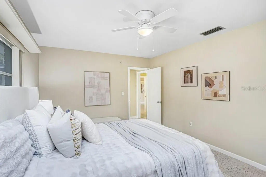 1600 Pinewood Drive Clearwater FL 33756