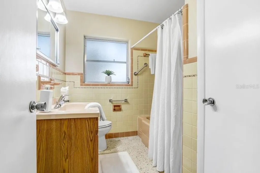 1600 Pinewood Drive Clearwater FL 33756