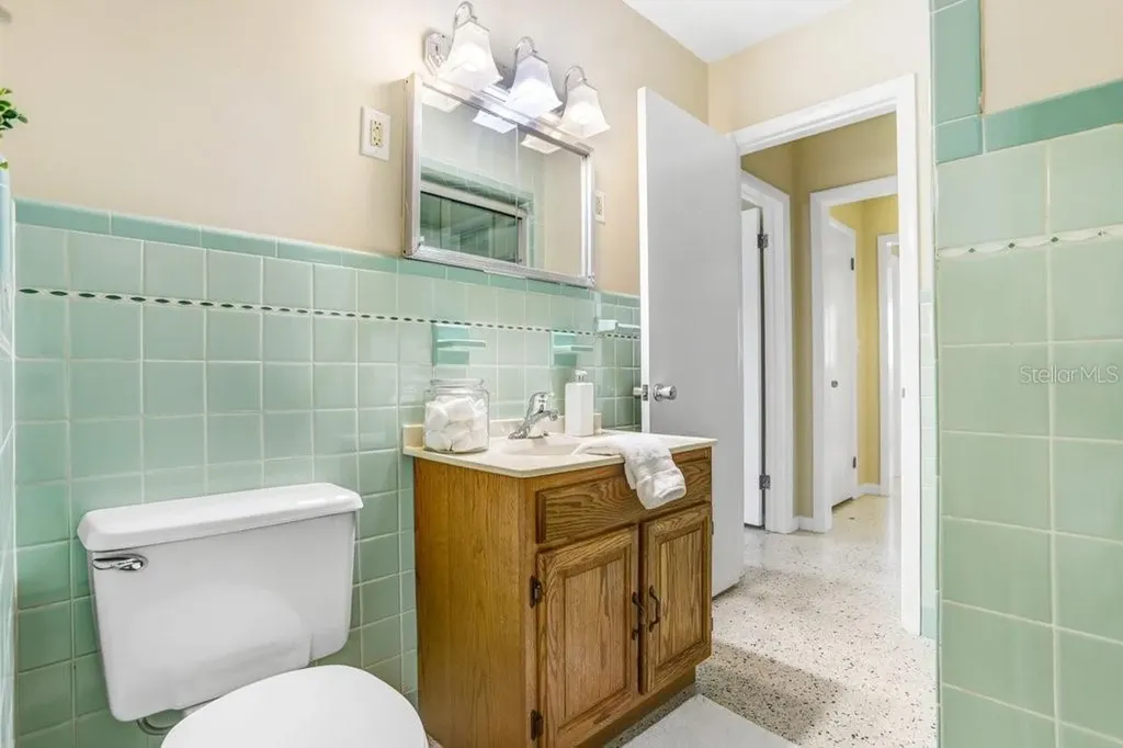 1600 Pinewood Drive Clearwater FL 33756