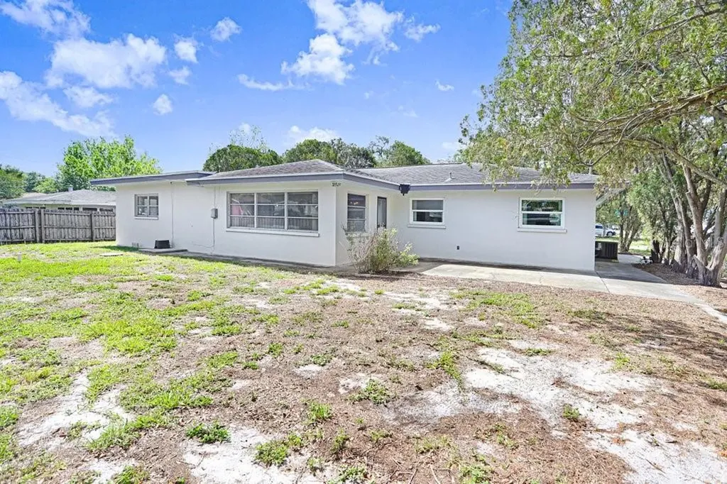 1600 Pinewood Drive Clearwater FL 33756