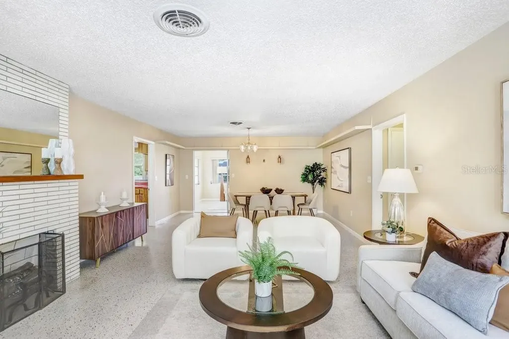 1600 Pinewood Drive Clearwater FL 33756