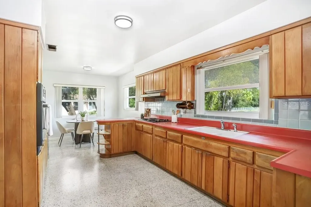 1600 Pinewood Drive Clearwater FL 33756
