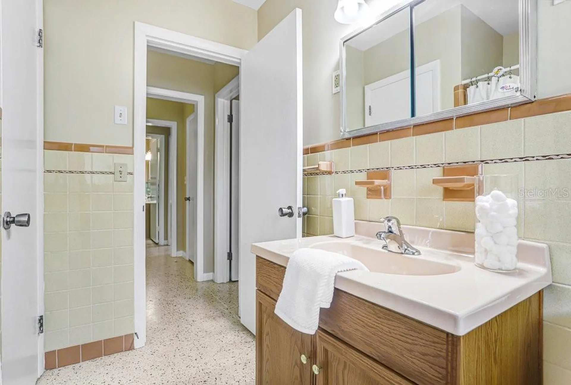 1600 Pinewood Drive Clearwater FL 33756