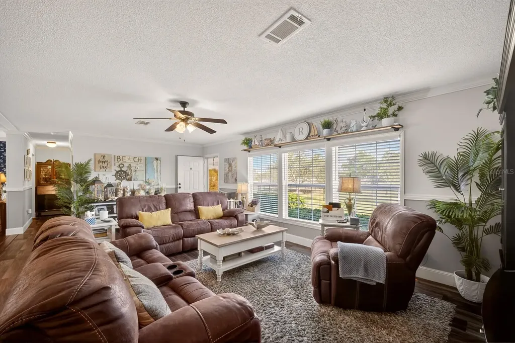 8013 Sergeant Pepper Drive Howey In The Hills FL 34737