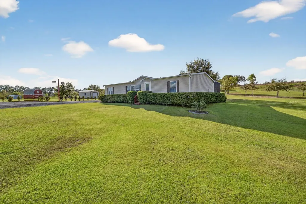 8013 Sergeant Pepper Drive Howey In The Hills FL 34737