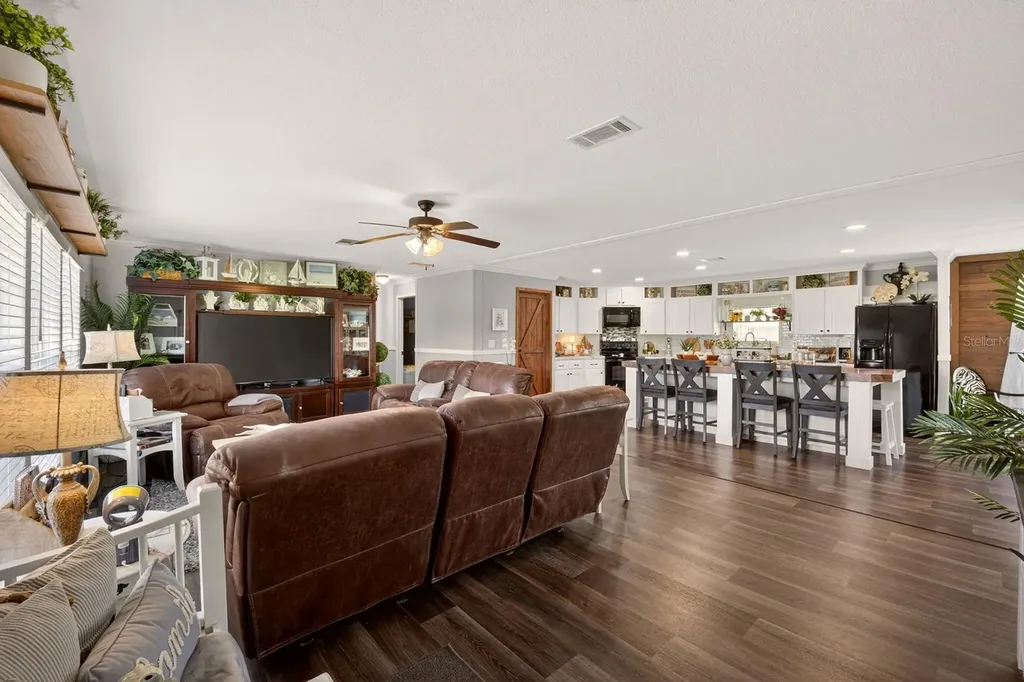 8013 Sergeant Pepper Drive Howey In The Hills FL 34737