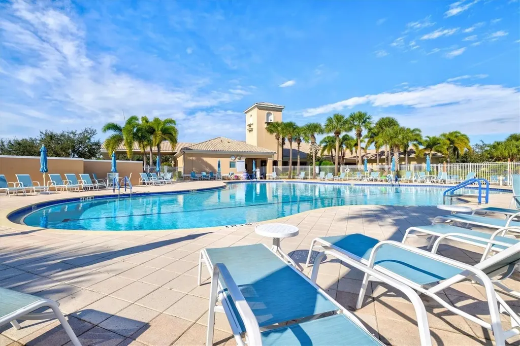 2121 Burgos Drive Sarasota FL 34238