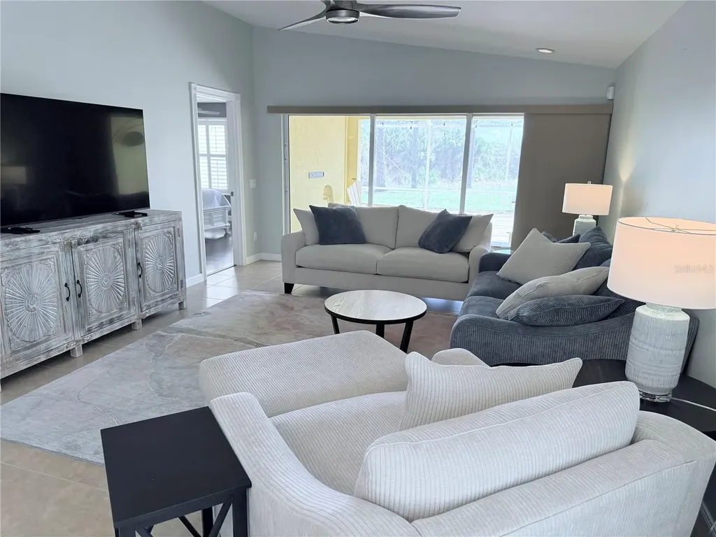 2121 Burgos Drive Sarasota FL 34238