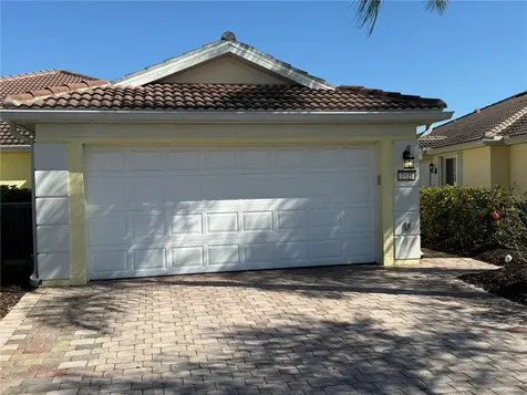2121 Burgos Drive Sarasota FL 34238