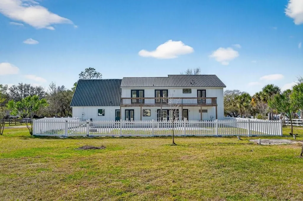 425 Country Circle Drive E Port Orange FL 32128