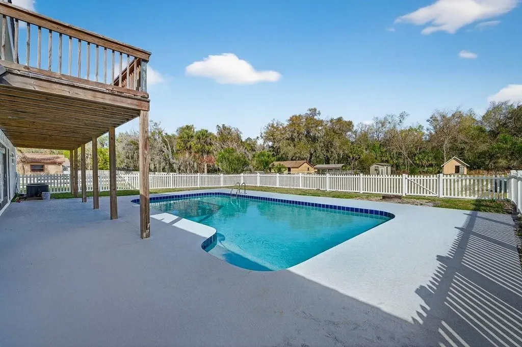 425 Country Circle Drive E Port Orange FL 32128
