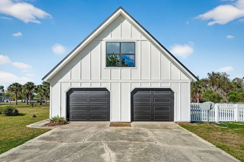 425 Country Circle Drive E Port Orange FL 32128