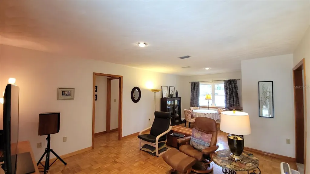 306 S Kingsbury Boulevard Deland FL 32720