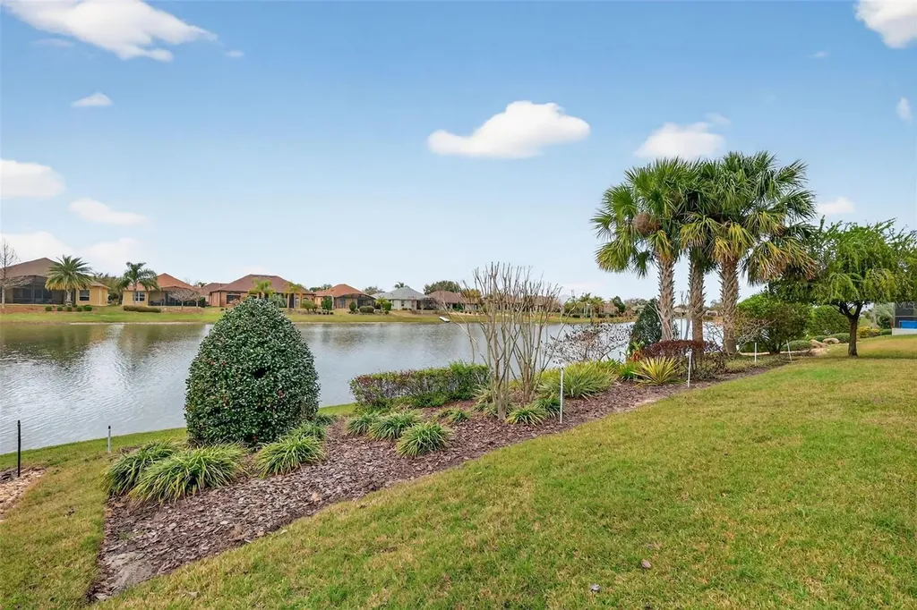 8321 Bridgeport Bay Circle Mount Dora FL 32757