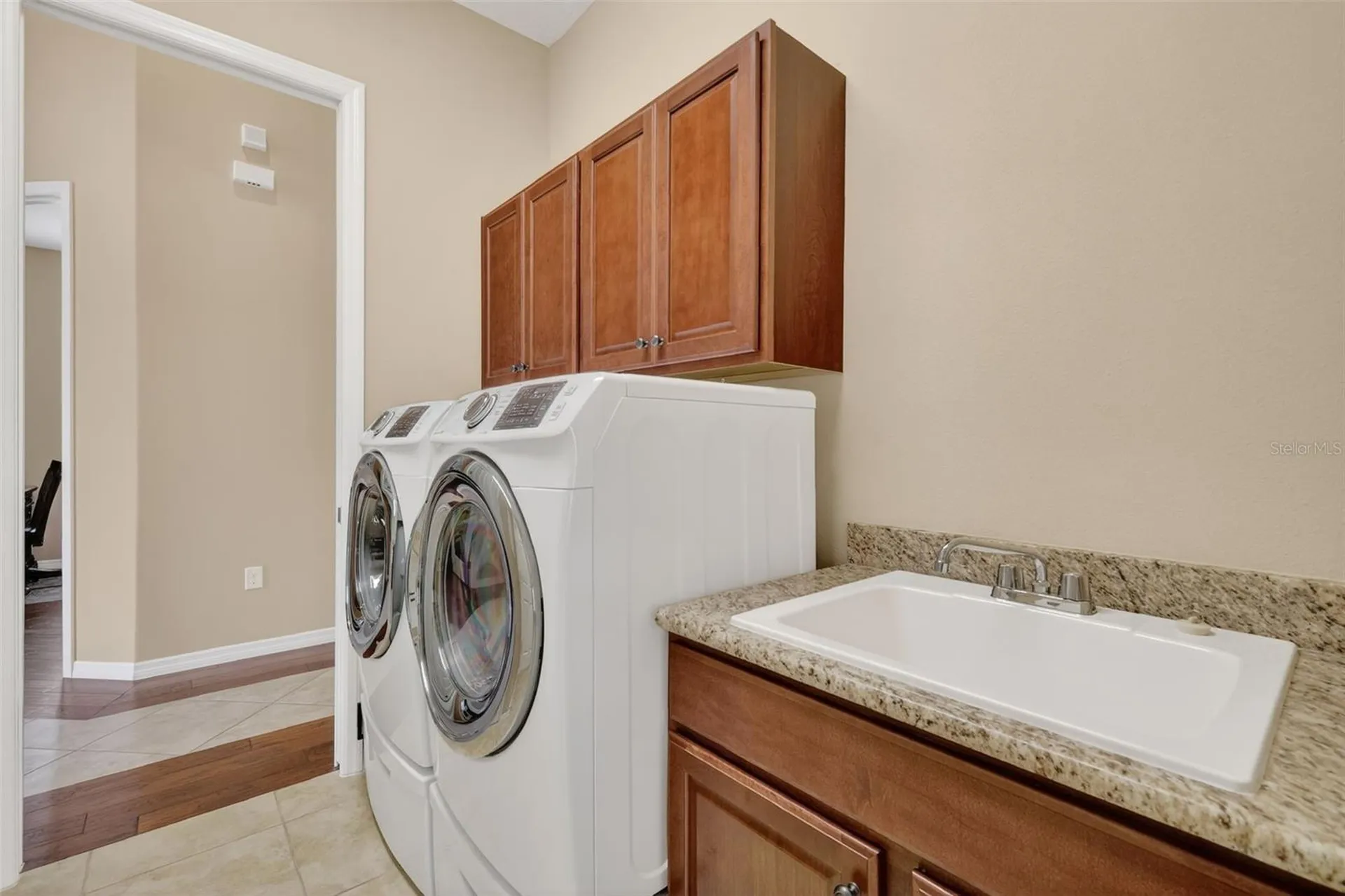 8321 Bridgeport Bay Circle Mount Dora FL 32757