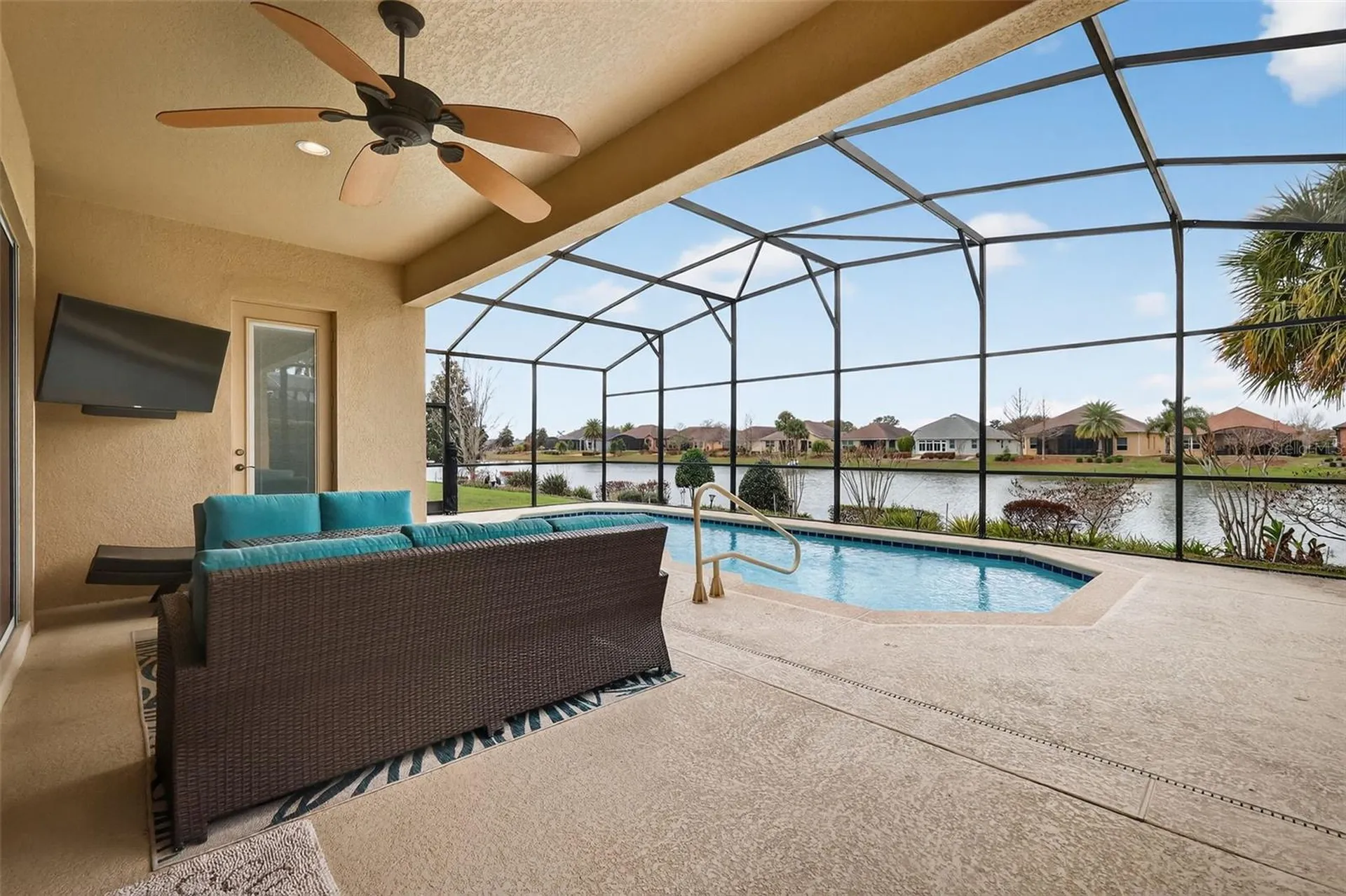 8321 Bridgeport Bay Circle Mount Dora FL 32757