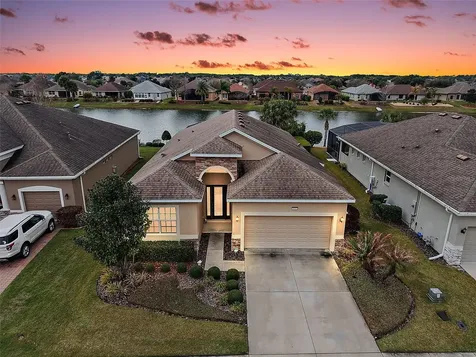 8321 Bridgeport Bay Circle Mount Dora FL 32757