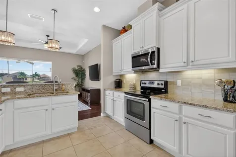 8321 Bridgeport Bay Circle Mount Dora FL 32757