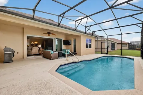 8321 Bridgeport Bay Circle Mount Dora FL 32757