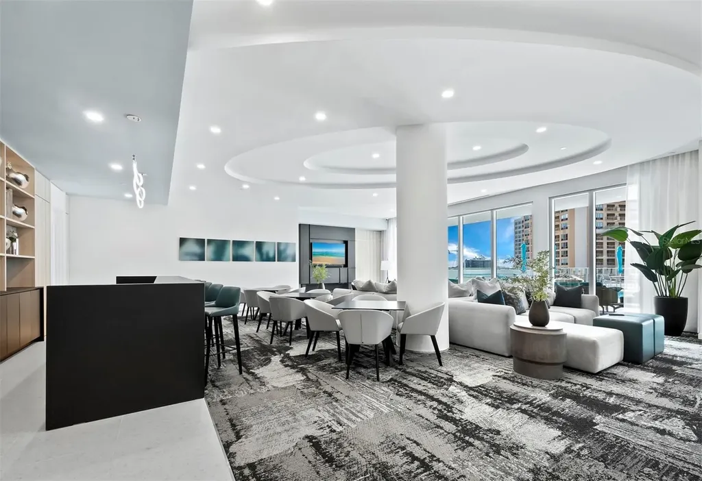 301 Quay Commons Sarasota FL 34236