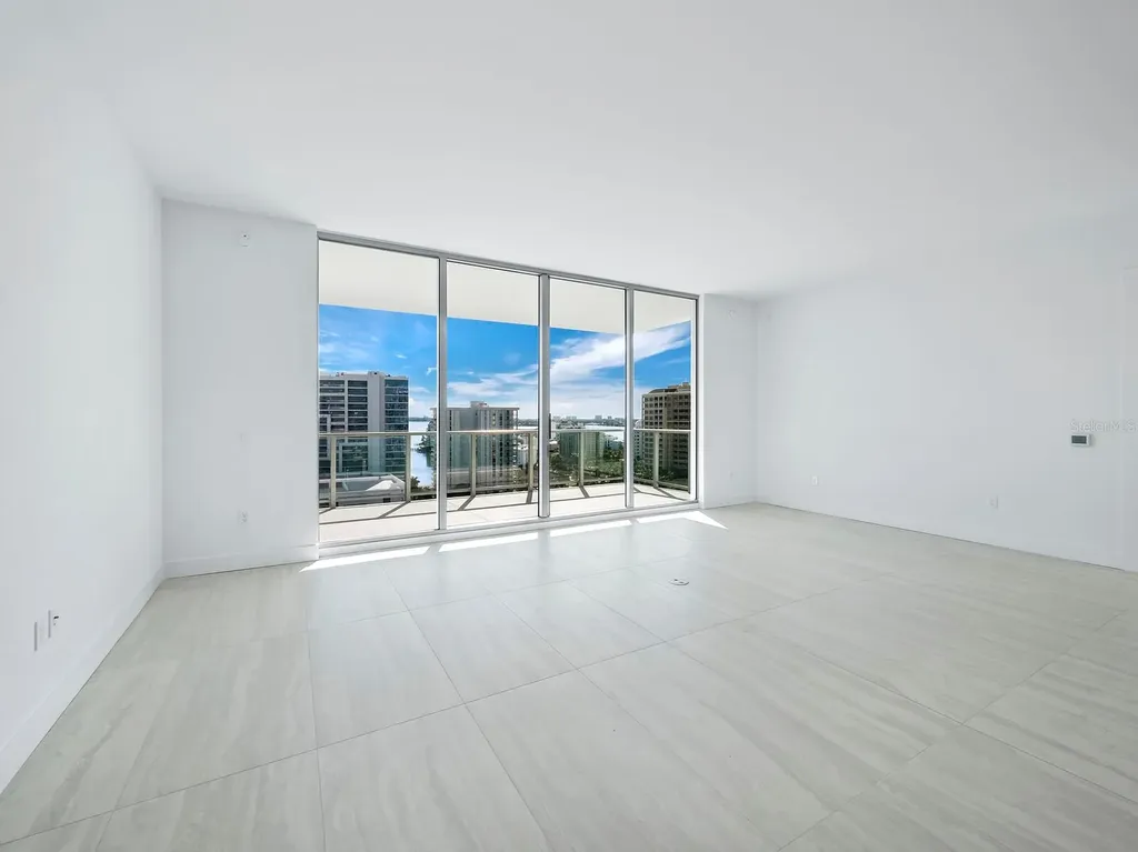 301 Quay Commons Sarasota FL 34236