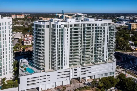301 Quay Commons Sarasota FL 34236
