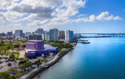 301 Quay Commons Sarasota FL 34236