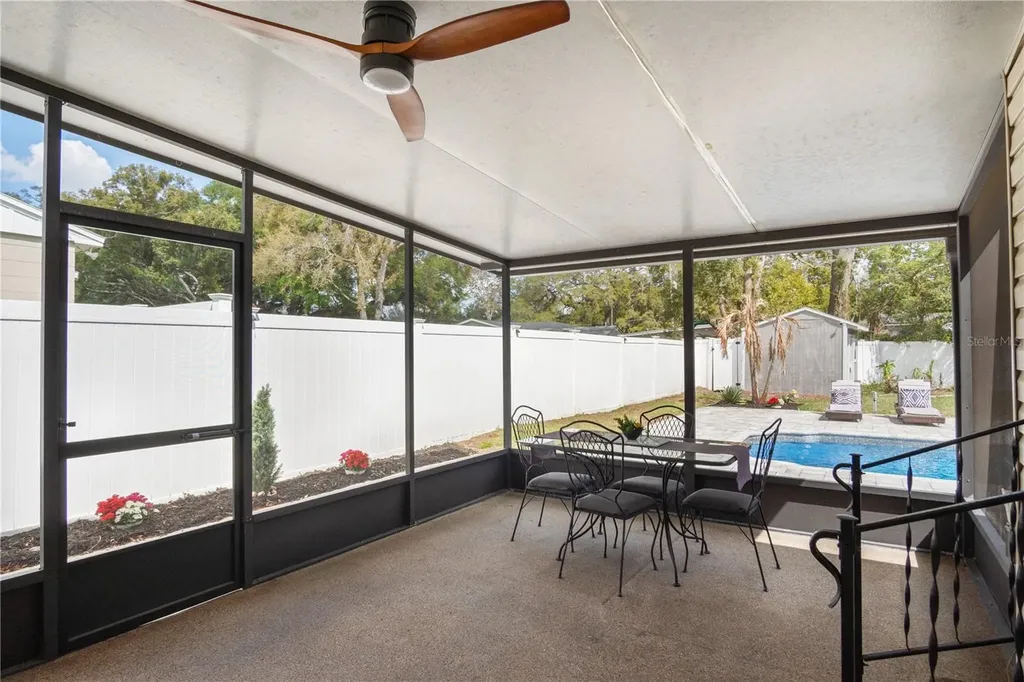 527 Meridale Avenue Orlando FL 32803