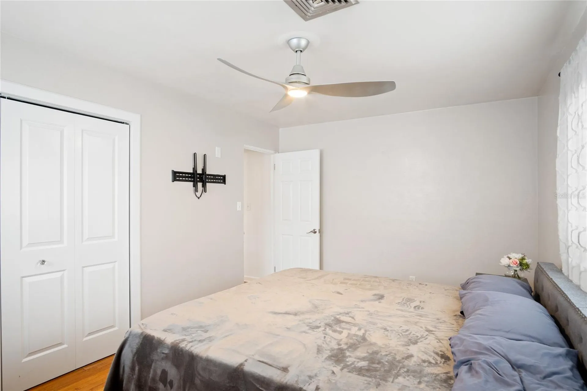527 Meridale Avenue Orlando FL 32803
