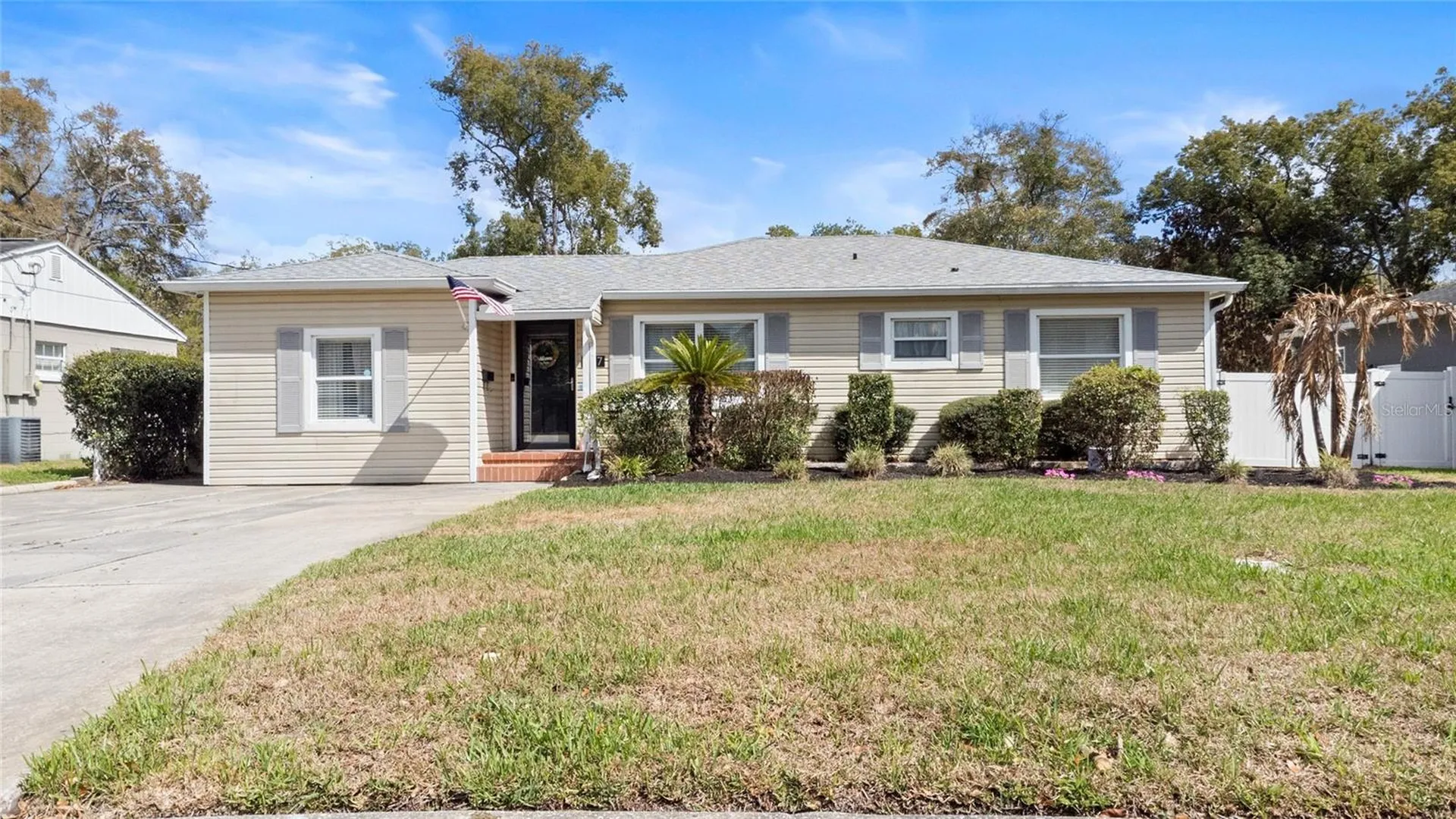 527 Meridale Avenue Orlando FL 32803