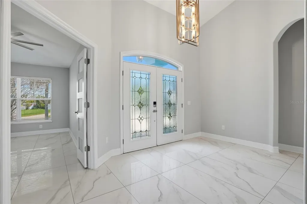 11850 7th Street E Treasure Island FL 33706