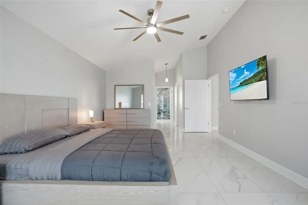 11850 7th Street E Treasure Island FL 33706