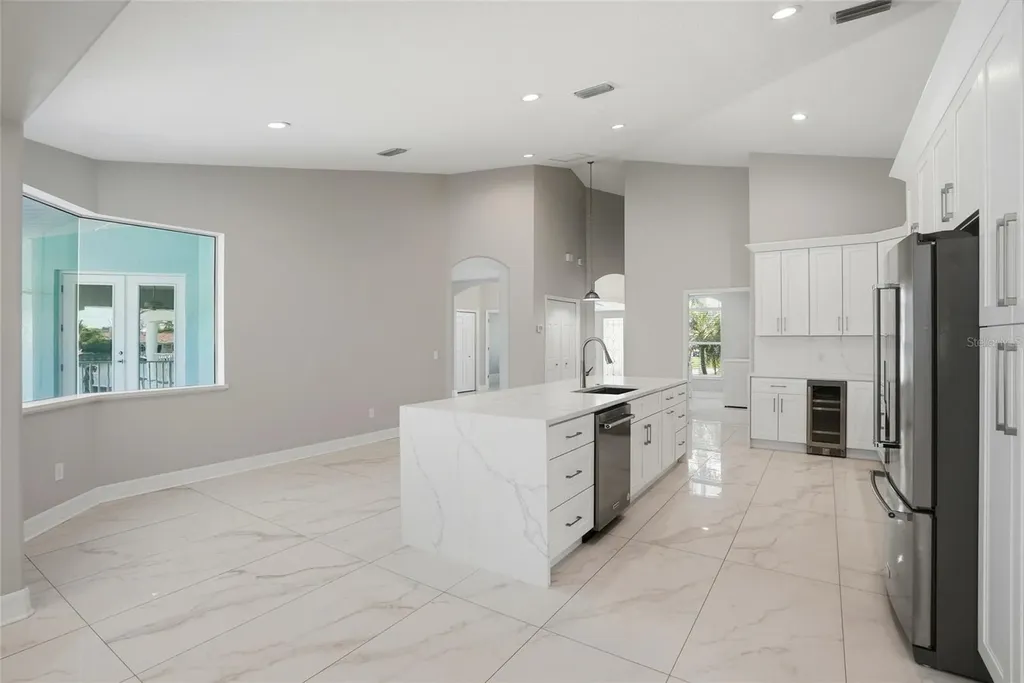 11850 7th Street E Treasure Island FL 33706