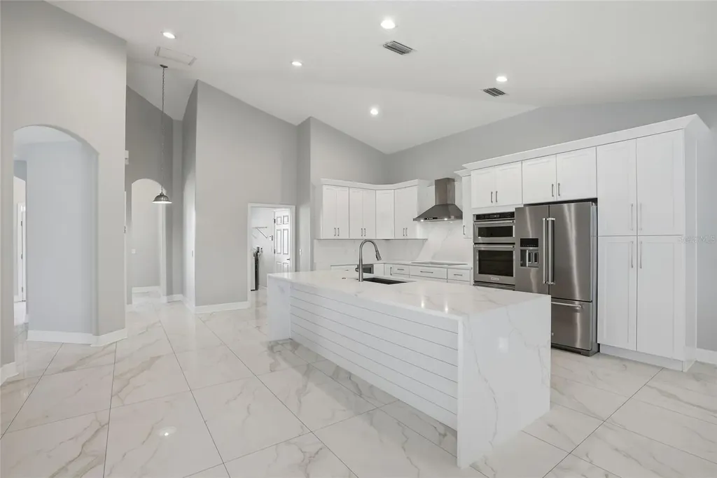 11850 7th Street E Treasure Island FL 33706