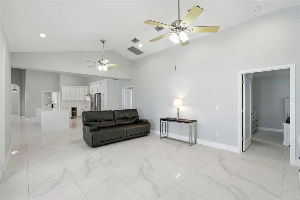 11850 7th Street E Treasure Island FL 33706
