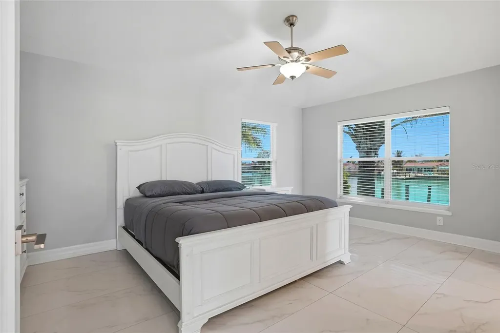 11850 7th Street E Treasure Island FL 33706