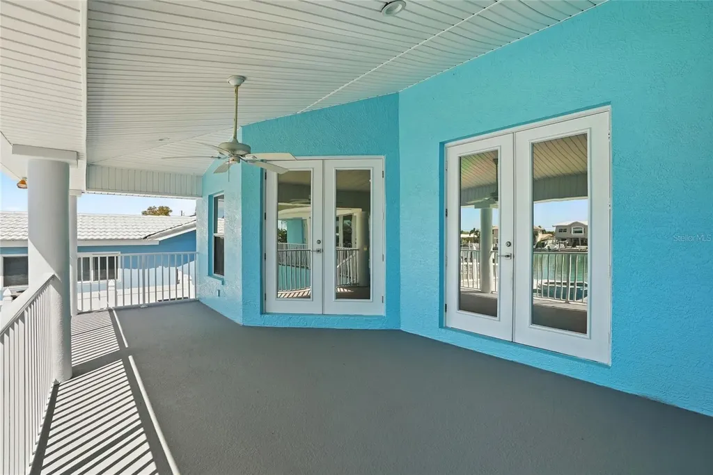 11850 7th Street E Treasure Island FL 33706