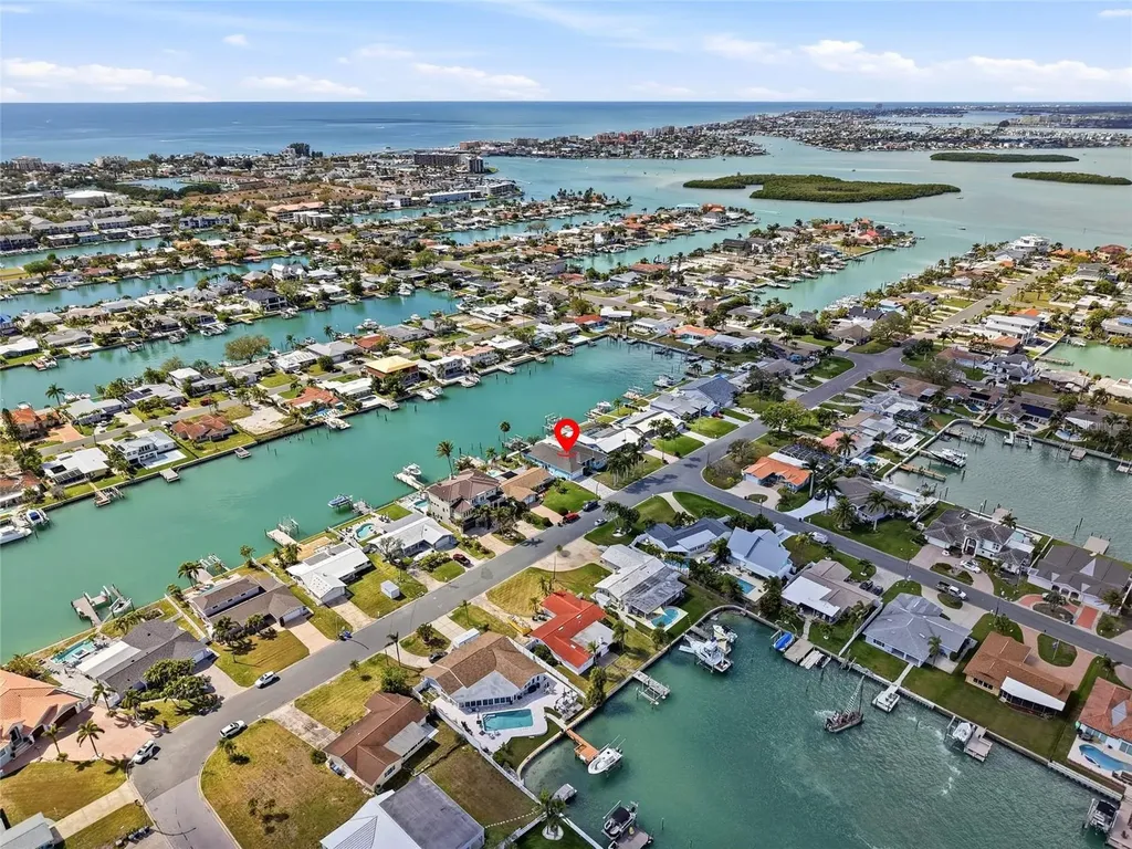 11850 7th Street E Treasure Island FL 33706
