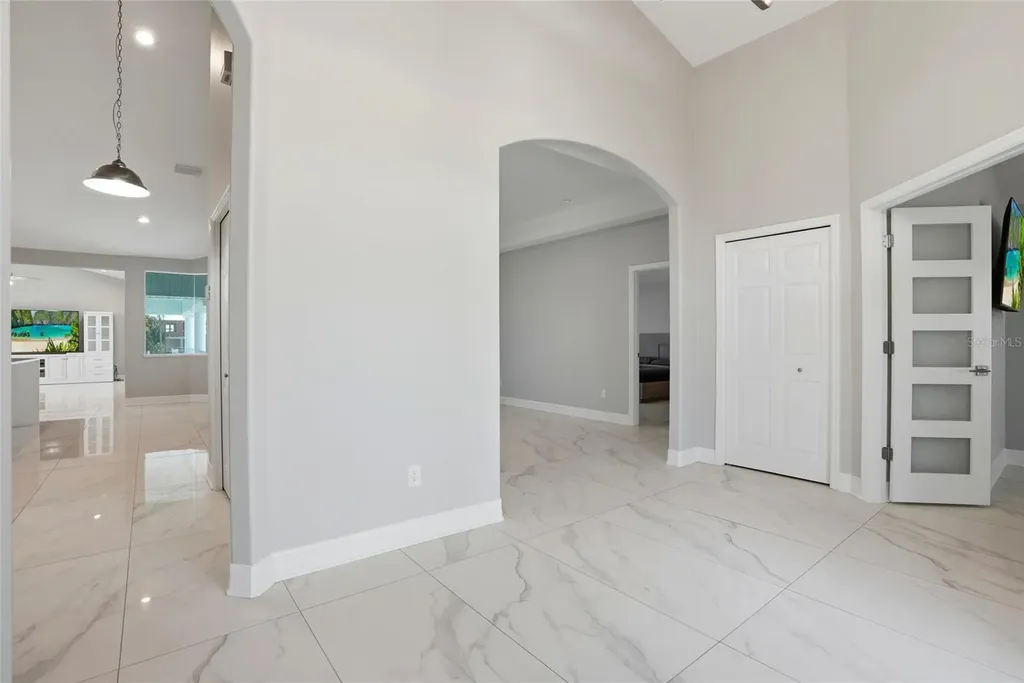 11850 7th Street E Treasure Island FL 33706